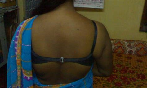 indian women back side blouse bra saree xxx photo