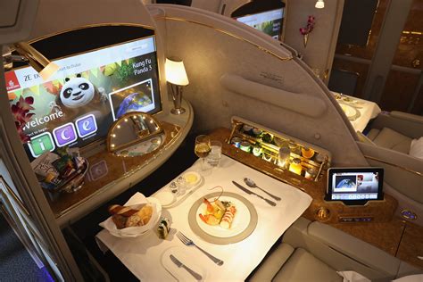emirates airbus    glasgow airport landing  huge luxury jet  private