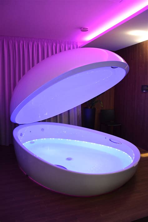 float spa  experience   weightless flotation bathroom design