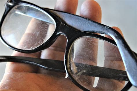 field lab time    reading glasses