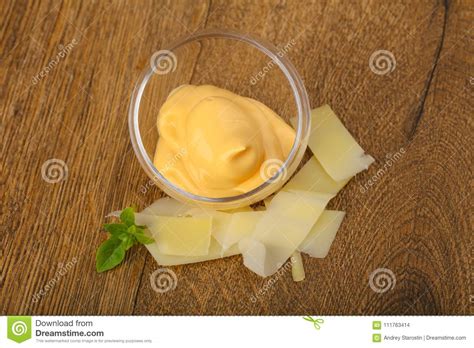 kaassaus stock foto image  room zuivelfabriek mayonaise