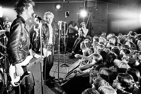 sid s fall behind the filth and the fury rarely seen sex pistols photos rolling stone