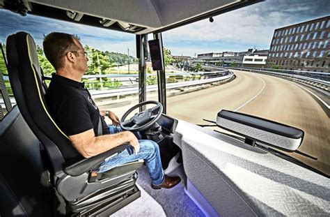 autonomes fahren der busfahrer greift nur noch im notfall ein
