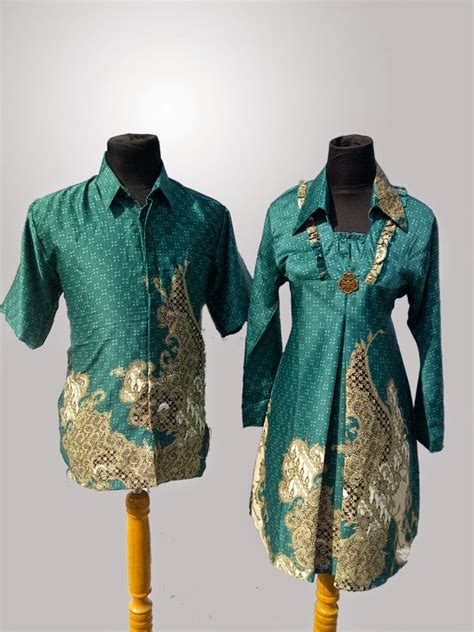 model desain gambar model baju batik wanita modern terbaru