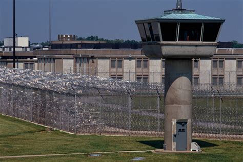 worst prisons    photo gallery