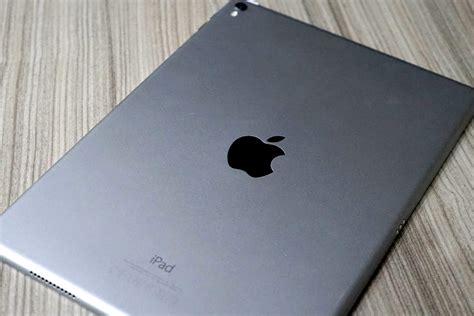 Ipad Pro May Get Thicker In 2017 Cult Of Mac