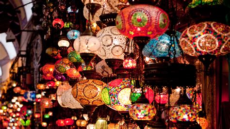 flea markets  bazaars   world vogue