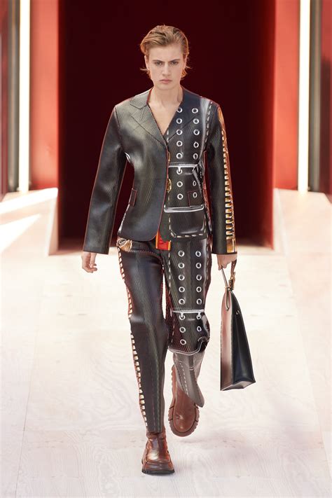 louis vuitton spring 2023 ready to wear collection vogue