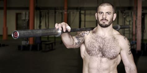 Mat Fraser﻿ Crossfit S Four Time Fittest Man On Earth Still Dry