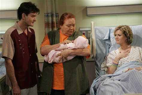conchata ferrell from two and a half men died at 77