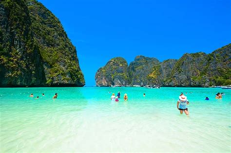 Phuket Where Party And Peace Exist Together