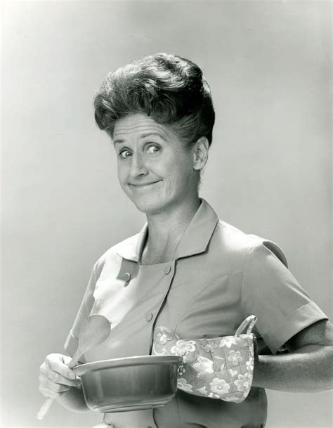 ann b davis housekeeper alice on the brady bunch dies at 88 nbc news