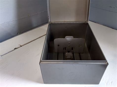 index card file box  metal vintage recipe box storage globe weiss