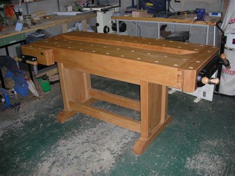 essential workbench  lived     finewoodworking
