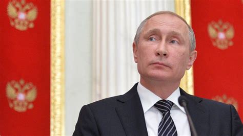 Putin Unveils Provocative Moscow Statue Of St Vladimir Bbc News