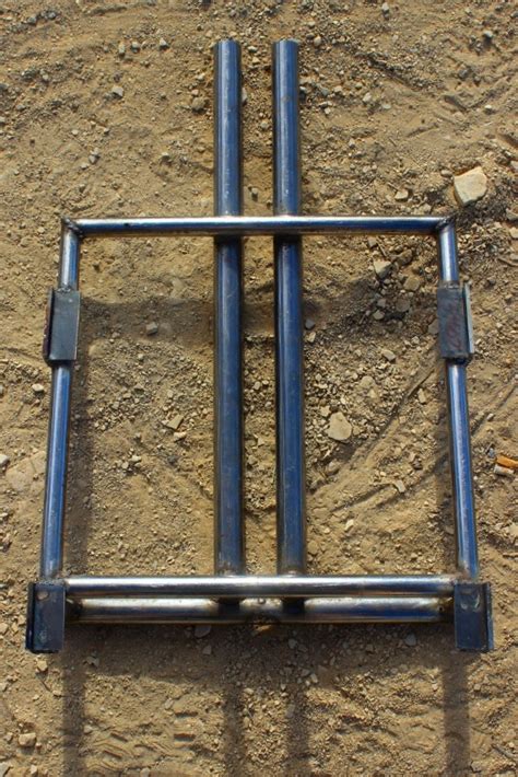 field lab frame mounts