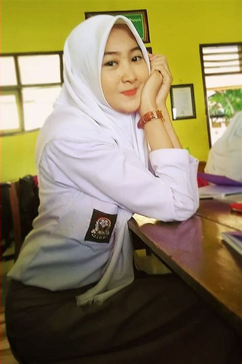 Siswi Jilbab Sma Cantik Cantik Berhijab Wanita Gadis