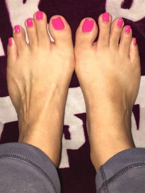 Symmetry Feet On Twitter Aprils Long Pretty Pink Pedicured Size 5 5