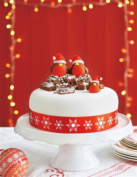 red robin festive cake christmas cake decorations christmas cake christmas cake designs