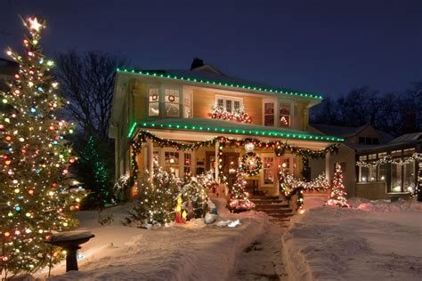outdoor christmas lights    neighborhood display