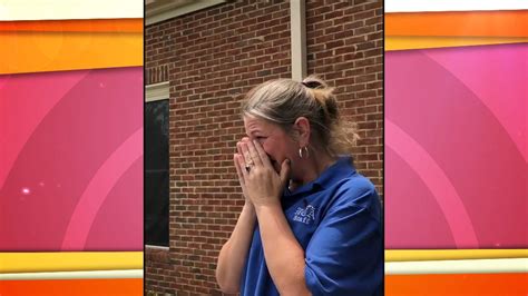 Sweet Video Captures Mom Surprising Daughters Teacher With A Car Nbc