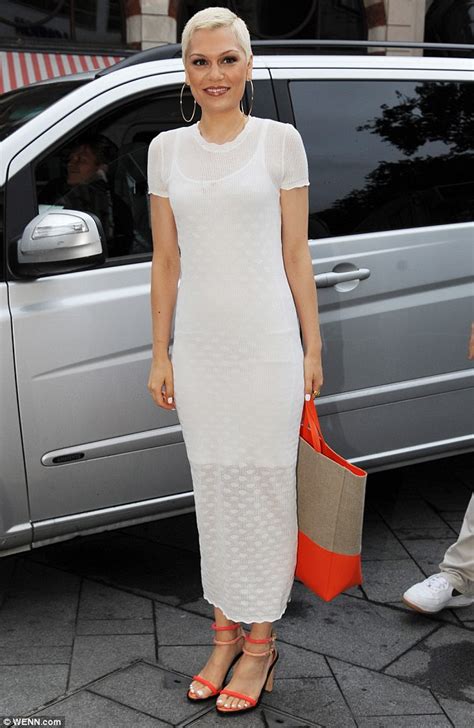 Jessie J Swaps Underwear Flashing Mini For Pretty White Maxi As She