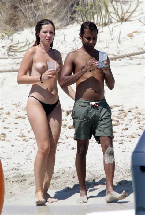 Serena Skov Campbell Nude In Formentera 16 Pics The