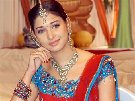 actress hot stills tamannaah bhatia hot images