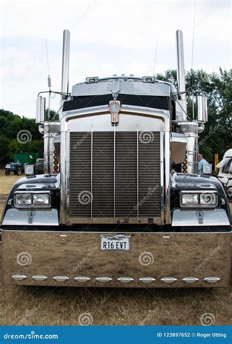 kenworth big rig editorial photography image  articulated