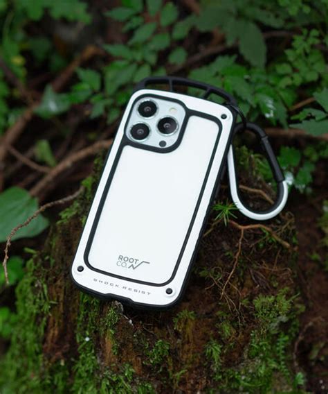 root co （ルート）の「root co gravity shock resist case elk for