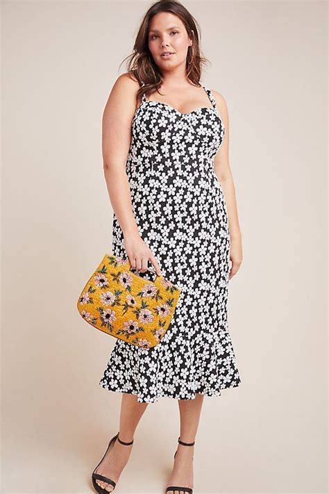 19 Sexy Plus Size Dresses Fit For Any Summer Shindig
