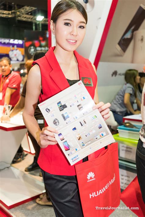 Pretty Thai Girls At Mobile Expo 2016 Bangkok Thailand