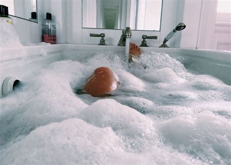 pinterest carolinefaith bathtub photography relaxing bath bath