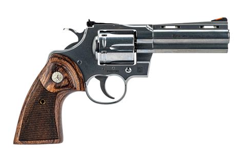 colt python  magnum  shot revolver fiber optic sights