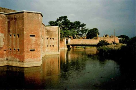 coastal forts defence  british ports