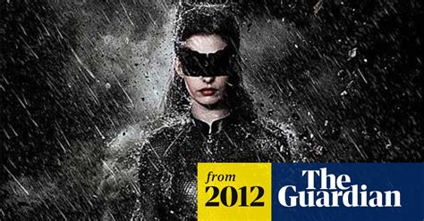 Anne Hathaway Deserves Catwoman Spin Off Says Christopher