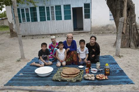 7 photos that reveal what families eat in one week oxfam