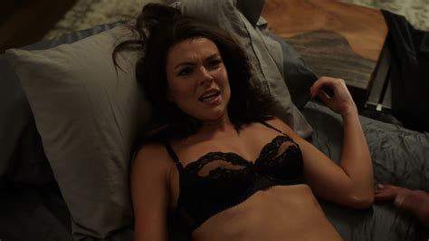 Serinda Swan Nue Dans Ballers