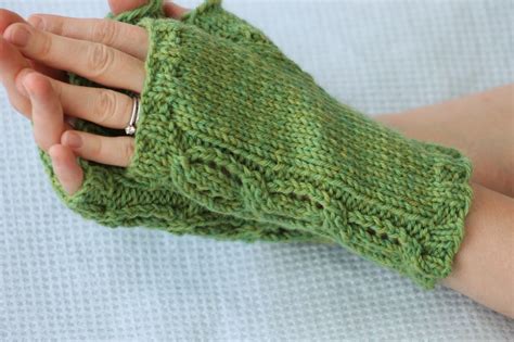 true love knit fingerless gloves allfreeknittingcom