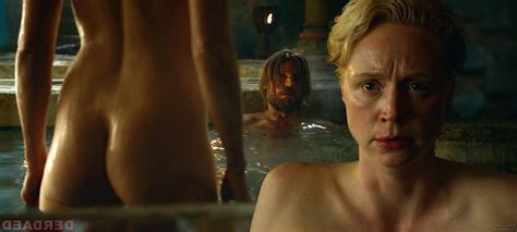 Gwendoline Christie Desnuda En Game Of Thrones