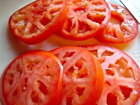 slice  tomato sliced tomato tomato eat