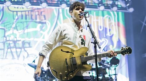 Vampire Weekend Detail New Album Father Of The Bride