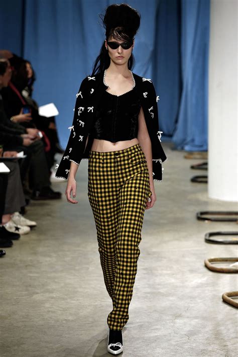 fall 2015 runway trends bad girl style vogue