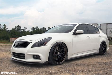 pic request white sedan   chrome blackwhite gdriver infiniti   forum