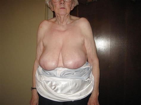 sheila 80 year old slut granny from uk 18 immagini