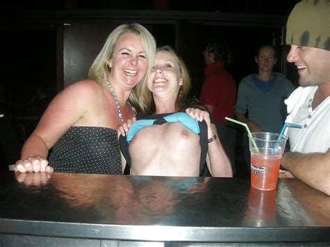 amateur drunk girls in a bar flashing tits high quality porn pic am