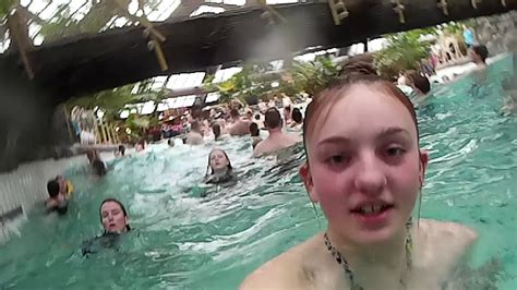 noniornaomi zwemmen bij aquamundo centerparcs huttenheugte youtube