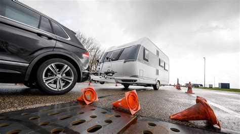 rijden met een caravan tips en oefeningen rijvaardigheids centrum