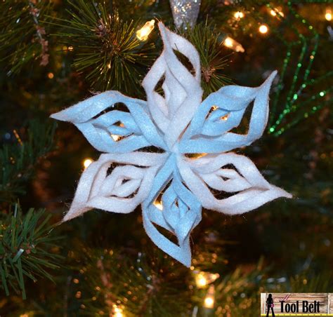Homemade Christmas Paper Snowflake Ornaments