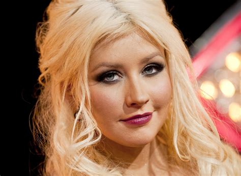 Christina Aguilera Face Blonde Girl Glance Hair Red Lips Hd